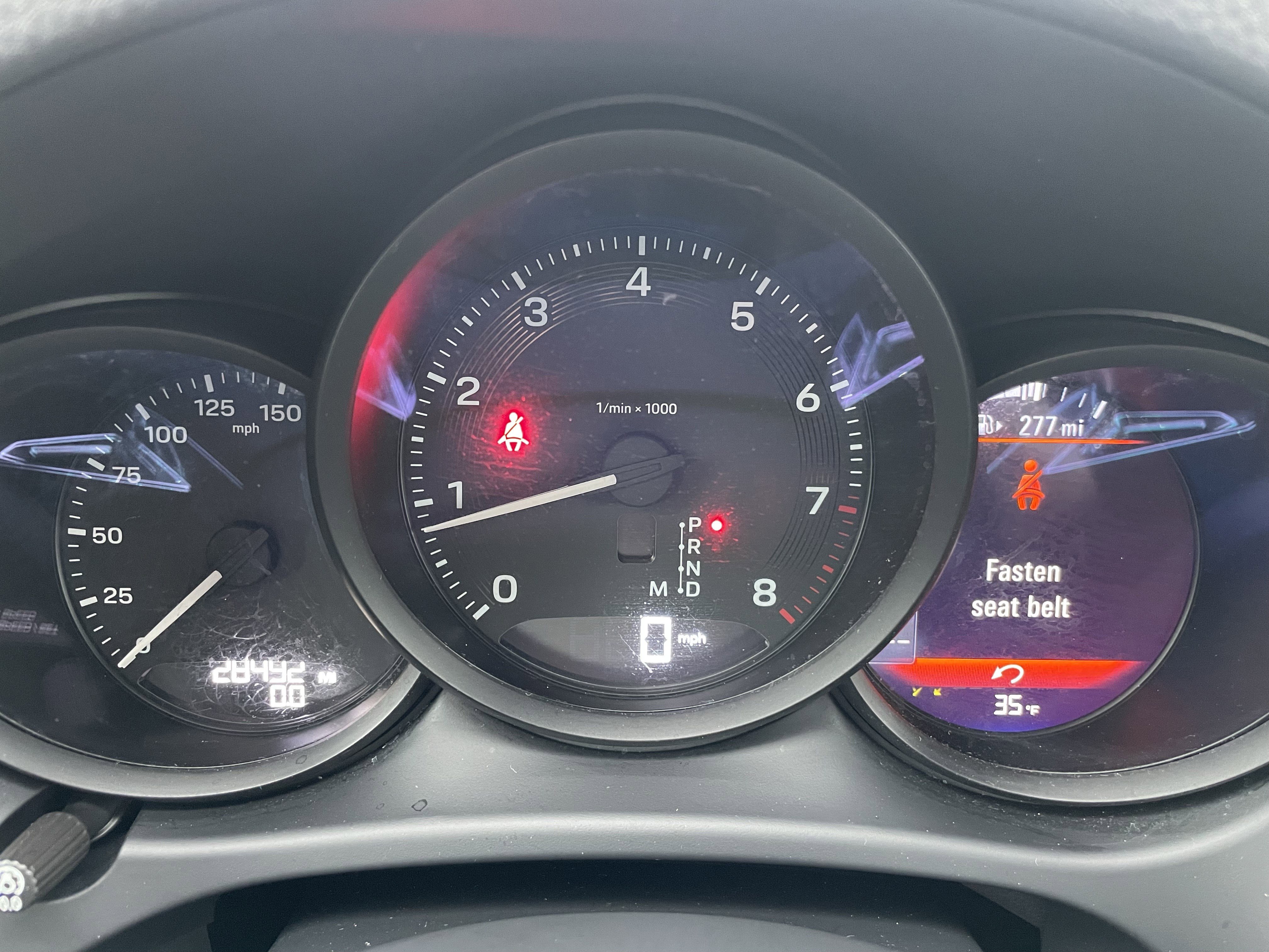 Used 2022 Porsche Macan image 24