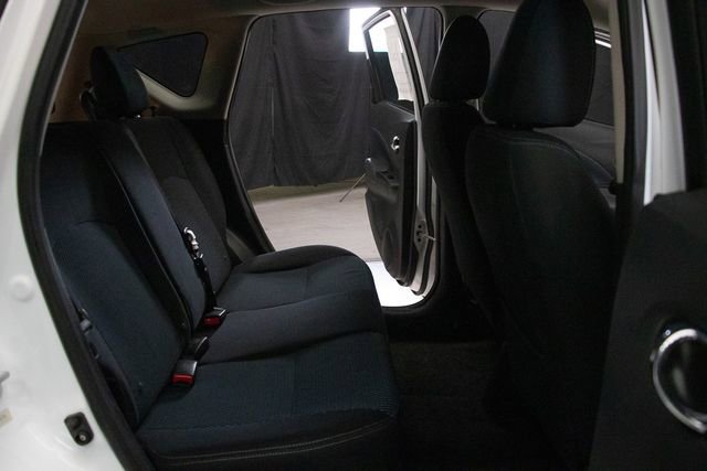 Used 2016 Nissan Versa Note SV image 18