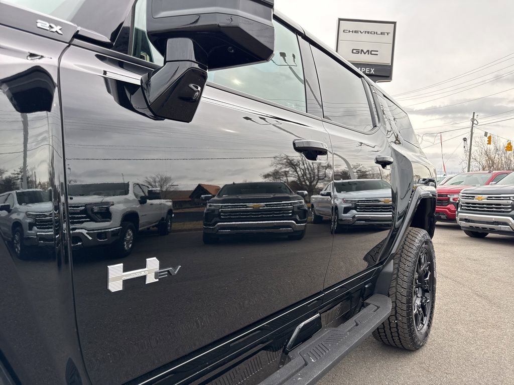 Used 2025 GMC Hummer EV 2X image 36