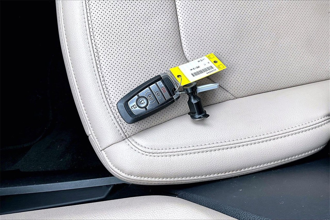 Used 2024 Ford Expedition Max Limited image 34