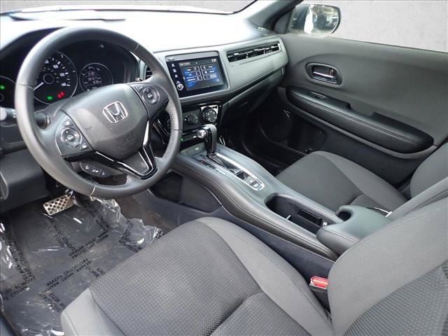 Used 2020 Honda HR-V Sport image 9