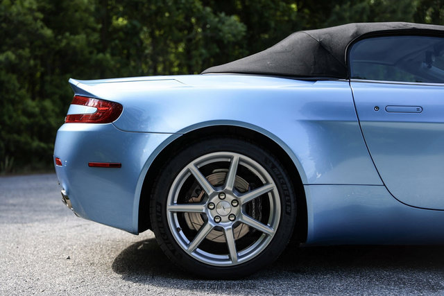 Used 2007 Aston Martin V8 Vantage Roadster RWD image 57