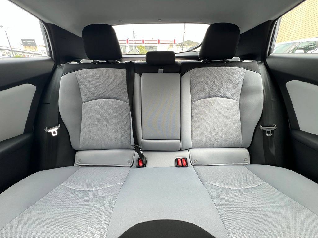 Certified 2022 Toyota Prius LE FWD image 13