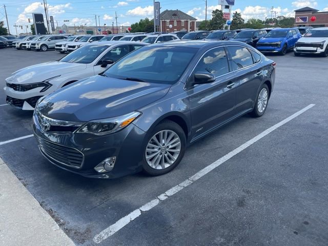 Used 2013 Toyota Avalon Limited FWD image 2