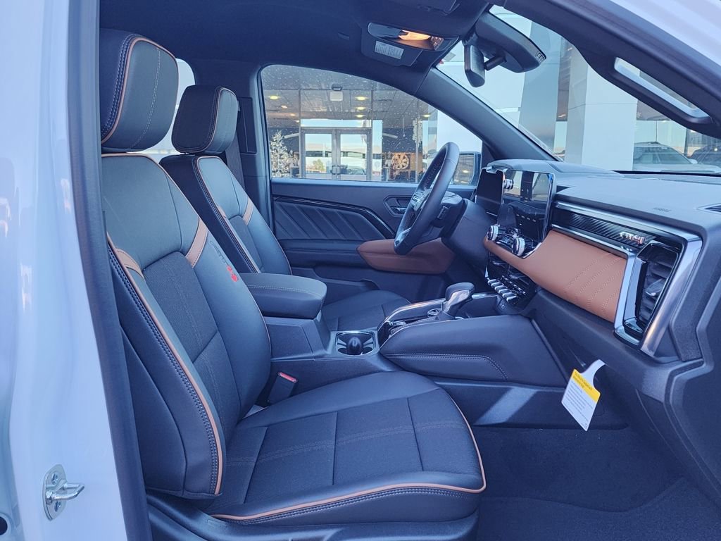 New 2026 GMC Canyon AT4 image 41