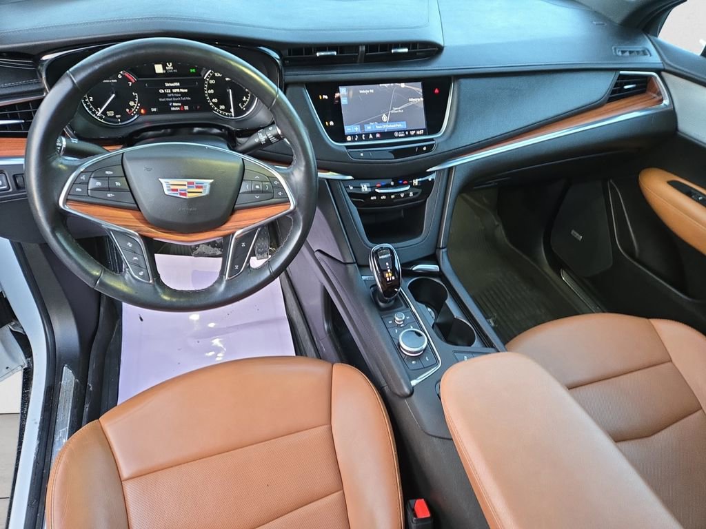 Certified 2023 Cadillac XT5 Premium Luxury w/ LPO, Floor Liner Package image 13