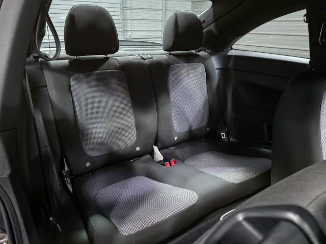 Used 2019 Volkswagen Beetle 2.0T S image 15