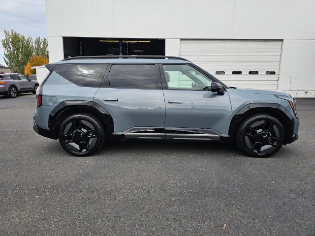Certified 2024 Kia EV9 GT-Line AWD/4WD image 7