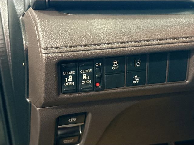 Used 2018 Honda Odyssey EX image 11