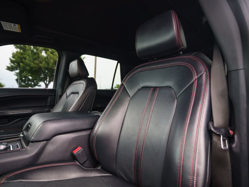 Used 2022 Ford Expedition Max Limited AWD/4WD image 7