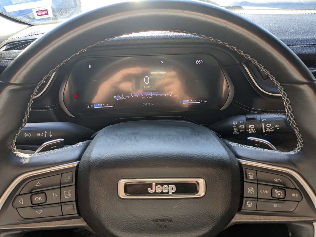 Used 2022 Jeep Grand Cherokee L Limited AWD/4WD image 29