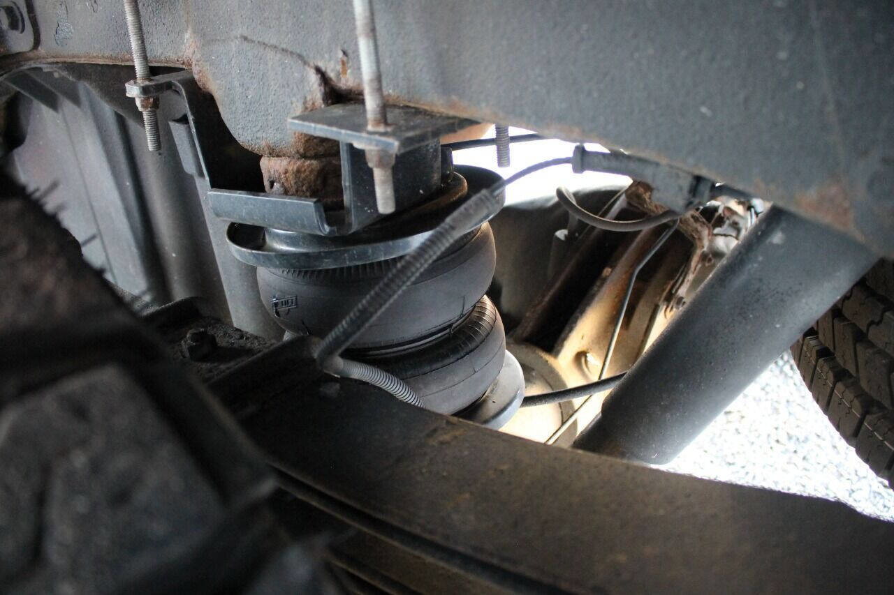 Used 2013 Chevrolet Silverado 3500 LT w/ Convenience Package image 26