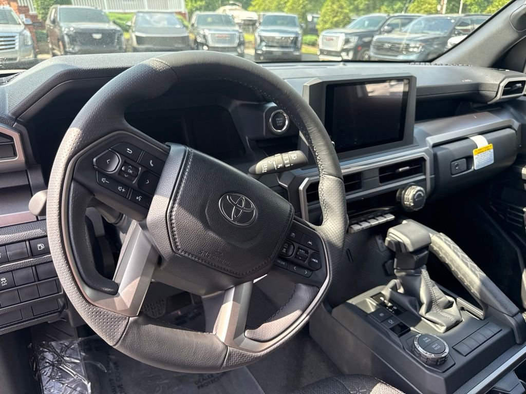 Used 2026 Toyota 4Runner SR5 RWD image 4