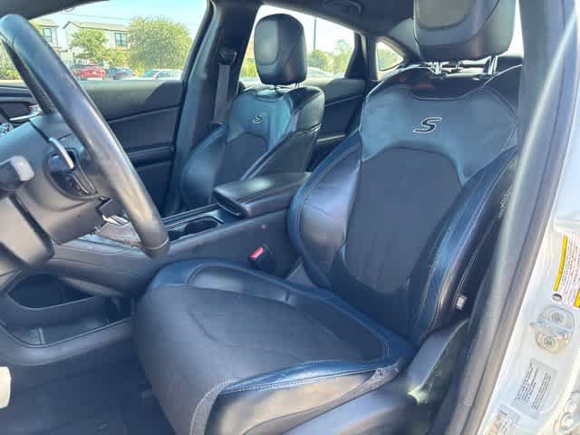 Used 2015 Chrysler 200 S FWD image 22