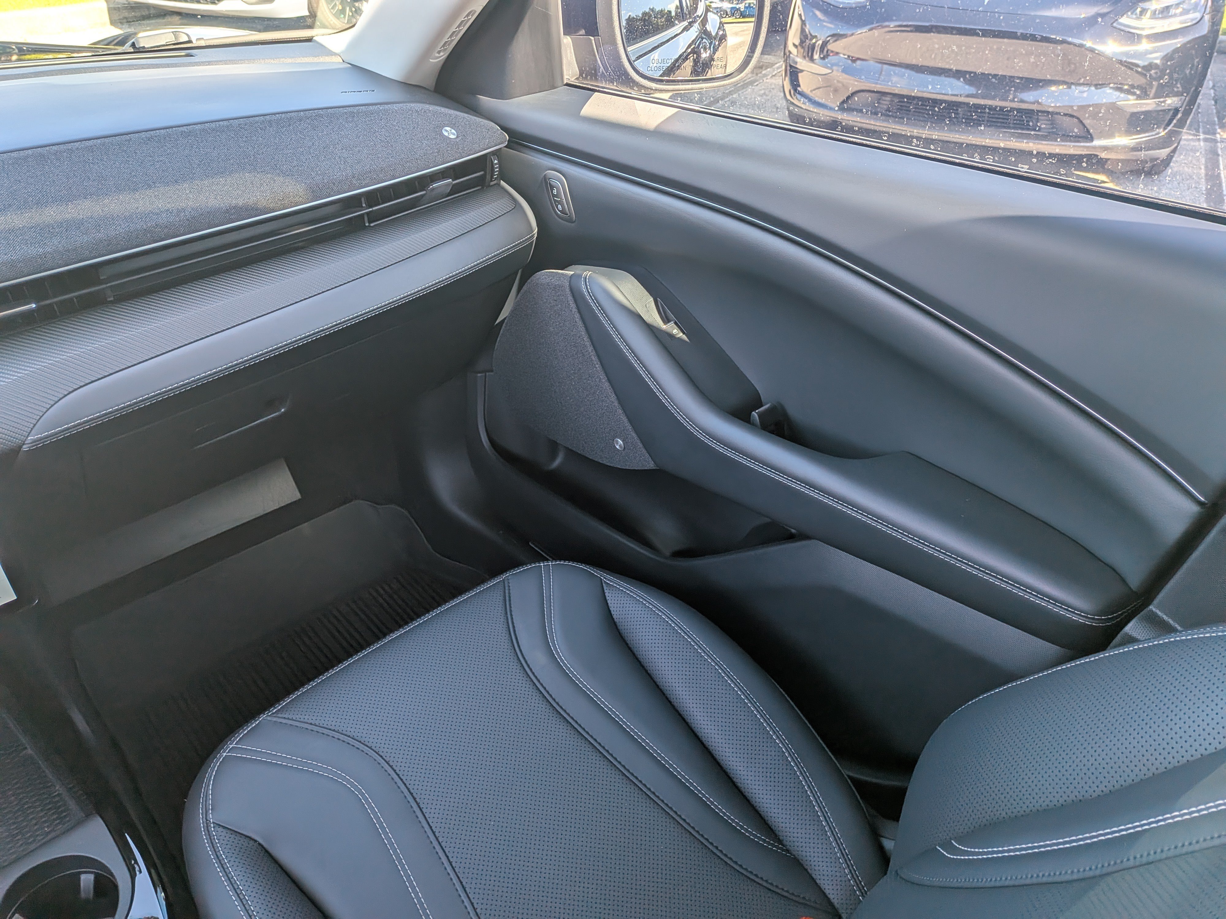 Used 2023 Ford Mustang Mach-E Premium RWD image 19