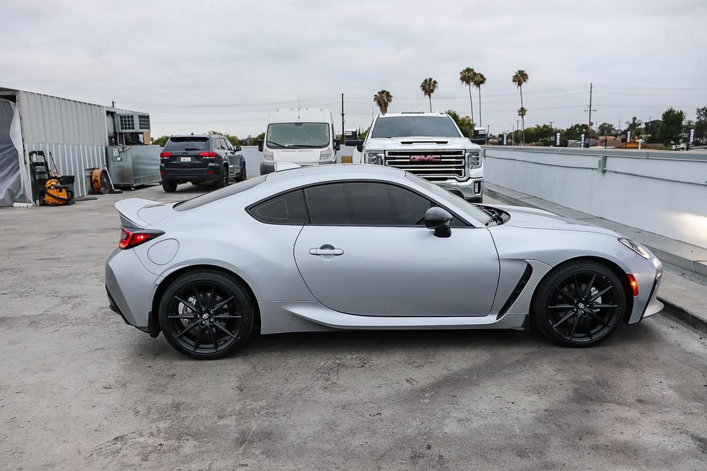 Used 2022 Toyota GR86 Premium w/ ALL Weather Mat Package (TMS) RWD image 13