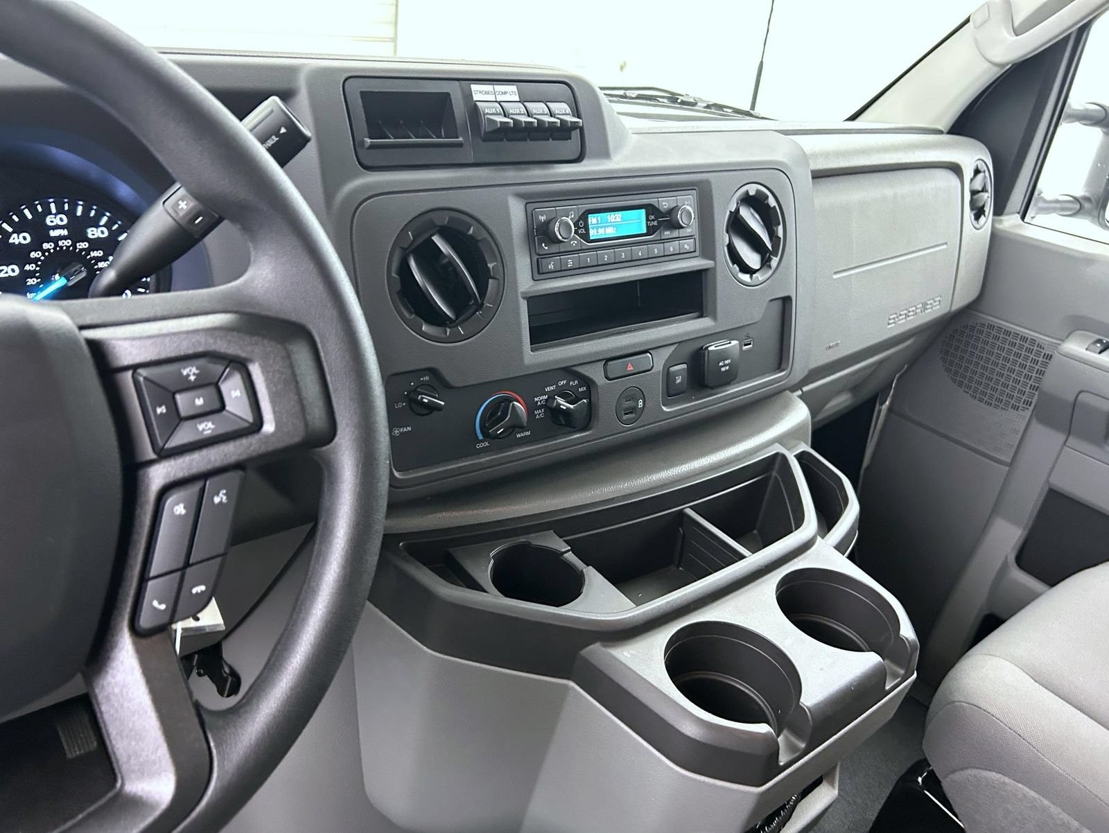 New 2027 Ford E-350 and Econoline 350 Super Duty w/ Power Equipment Group RWD image 12