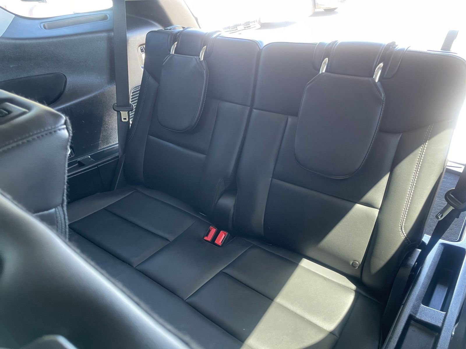 Used 2024 Ford Explorer XLT w/ Equipment Group 202A image 31