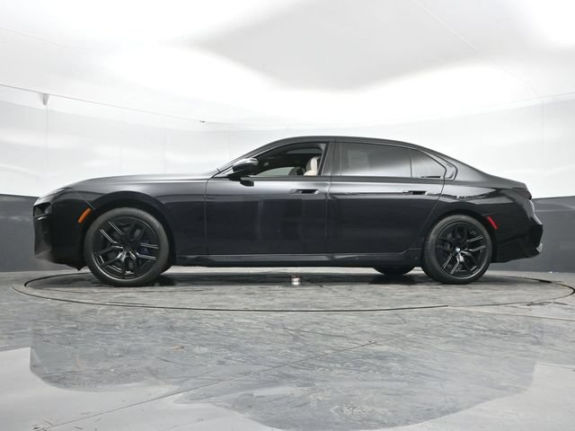 Used 2023 BMW 760i xDrive w/ Executive Package AWD/4WD image 37