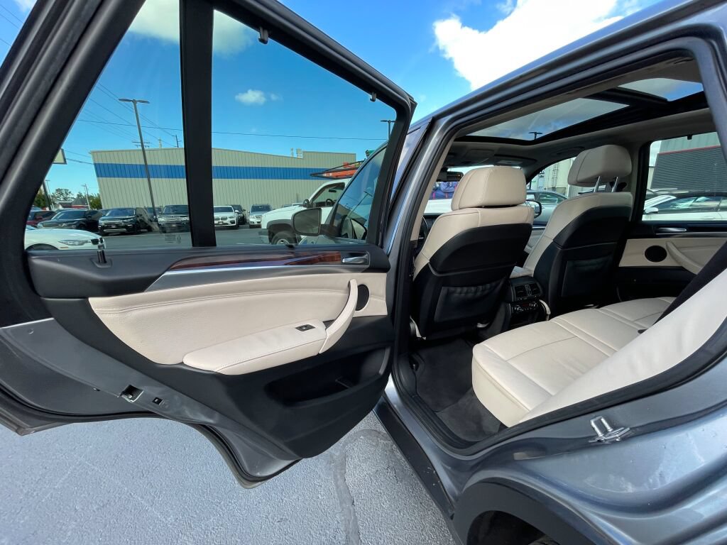 Used 2011 BMW X5 xDrive35i AWD/4WD image 12