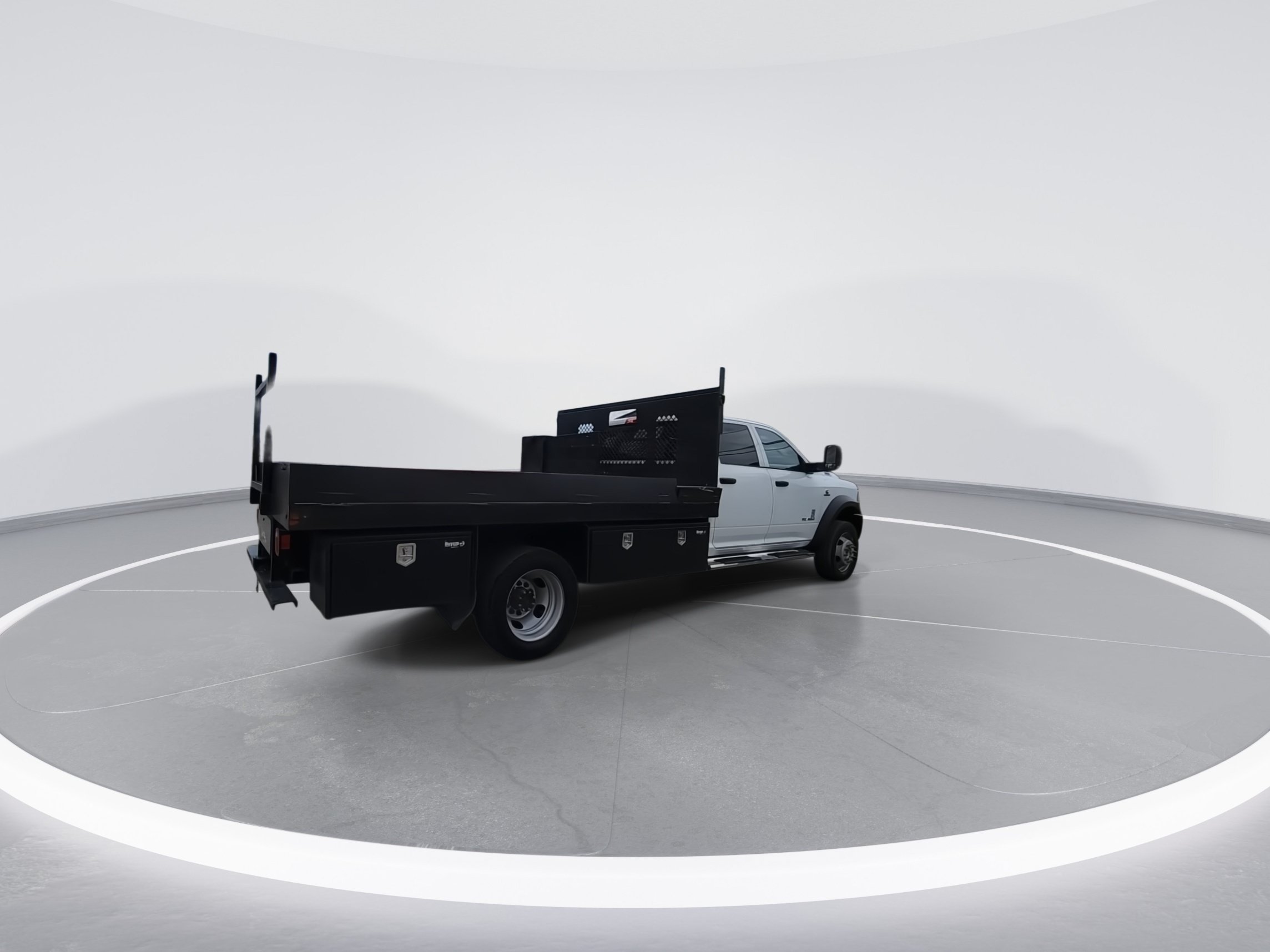 Used 2019 RAM 5500 Tradesman w/ Electrical Accessory Group AWD/4WD image 8