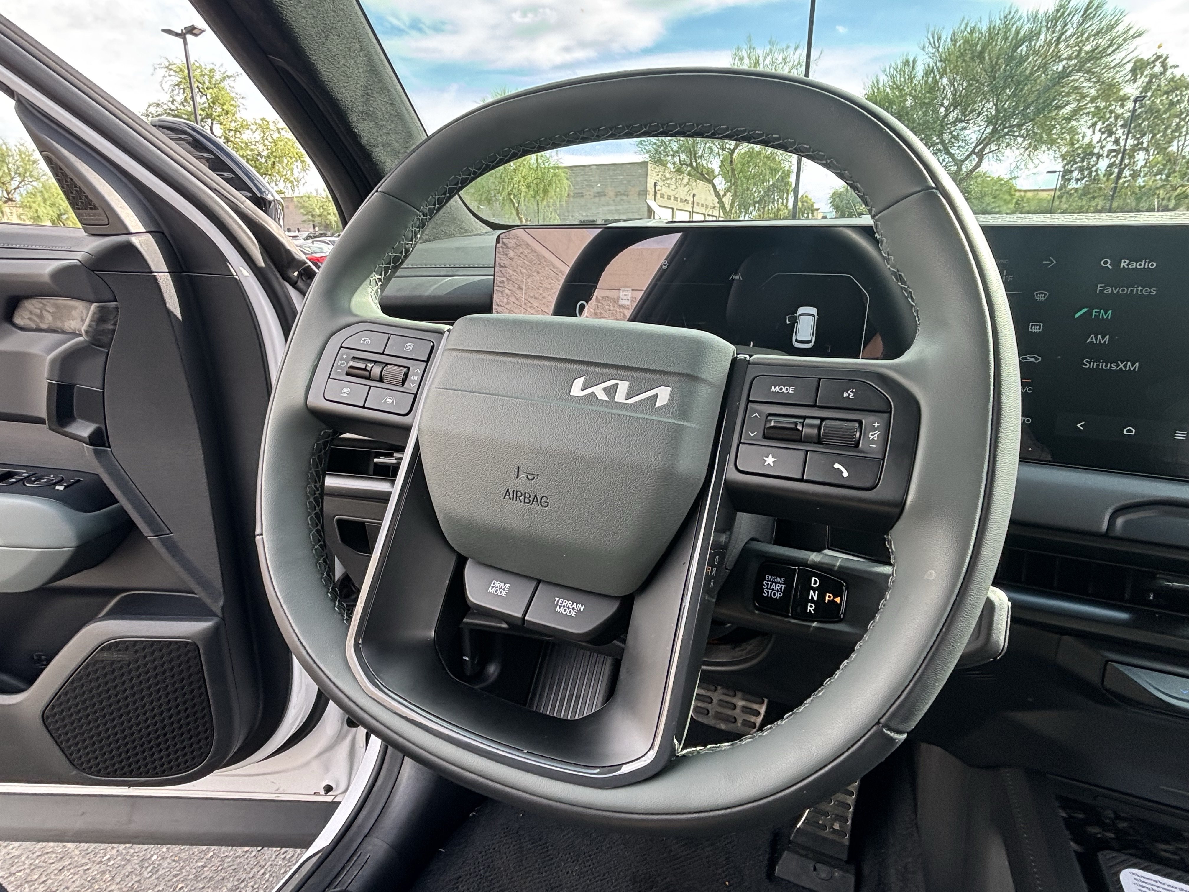Used 2027 Kia Telluride SX Prestige X-Pro AWD/4WD image 24