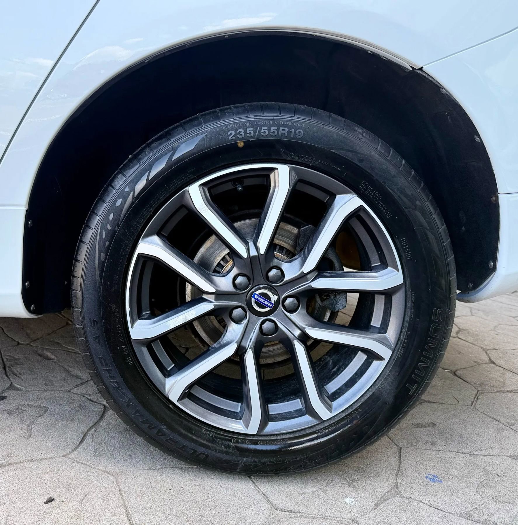 Used 2017 Volvo XC60 T6 Dynamic w/ Preferred Option Package image 62