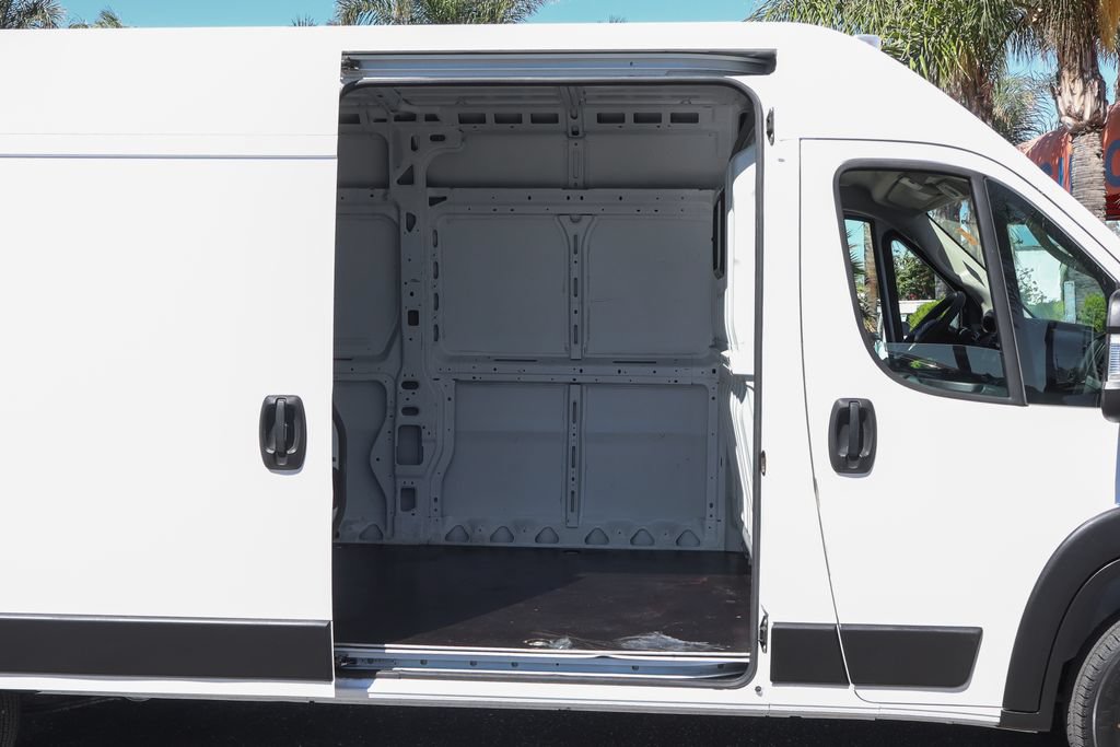 Used 2024 RAM ProMaster 3500 FWD image 11