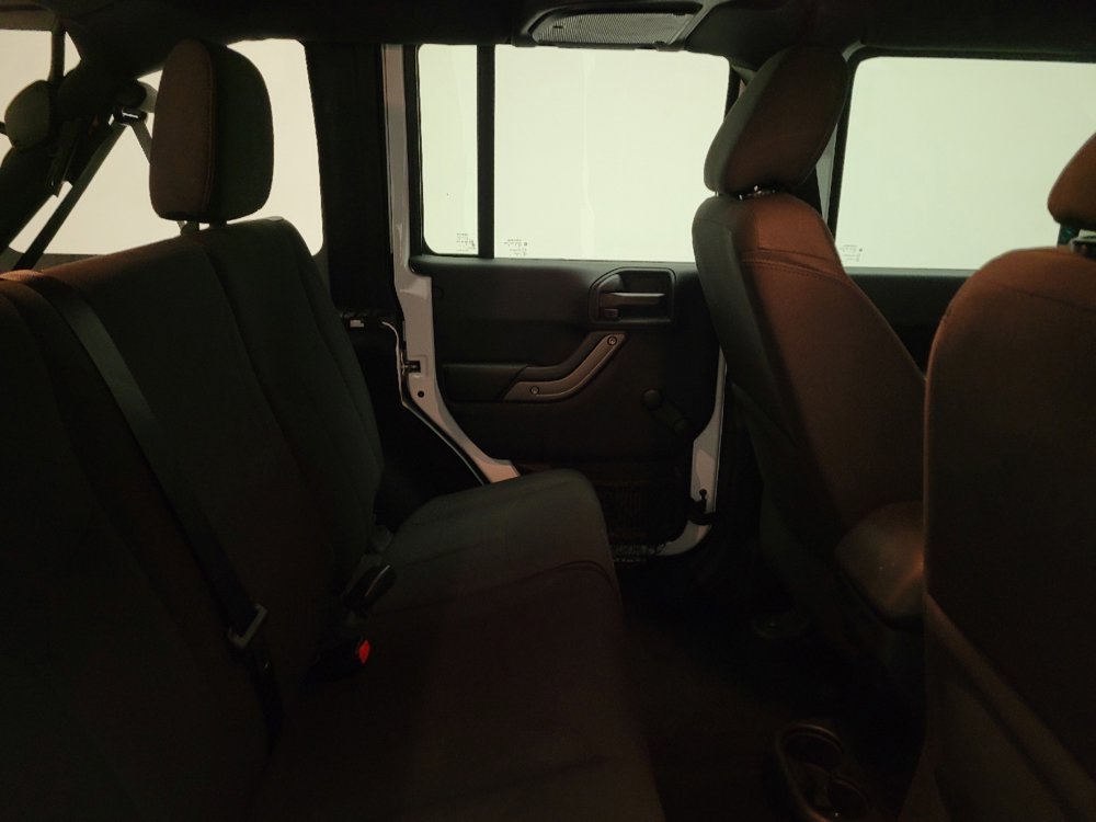 Used 2018 Jeep Wrangler Unlimited Sport w/ Connectivity Group image 19