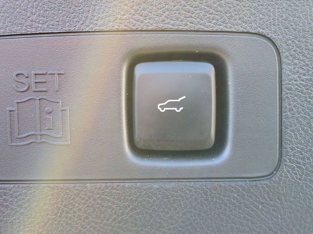 Used 2024 Lincoln Corsair Premiere w/ Equipment Group 101A image 16