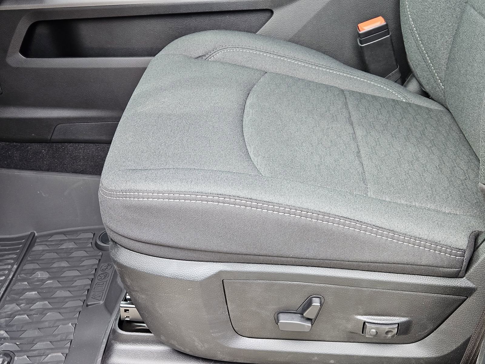 New 2026 RAM 3500 Lone Star image 27