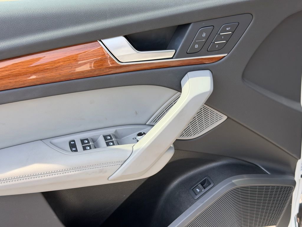 Certified 2023 Audi Q5 2.0T Premium Plus w/ Premium Plus Package AWD/4WD image 12