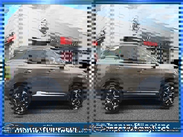 Certified 2025 Nissan Kicks SV image 5