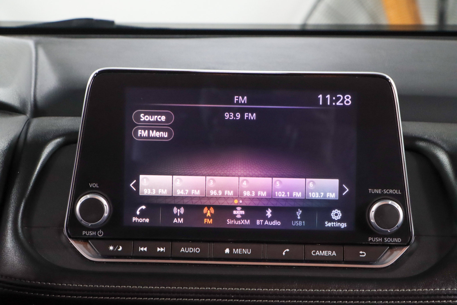 Used 2024 Nissan Rogue SV FWD image 19