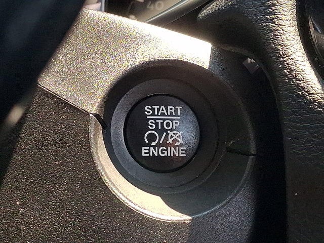 Used 2020 Jeep Compass Limited AWD/4WD image 22