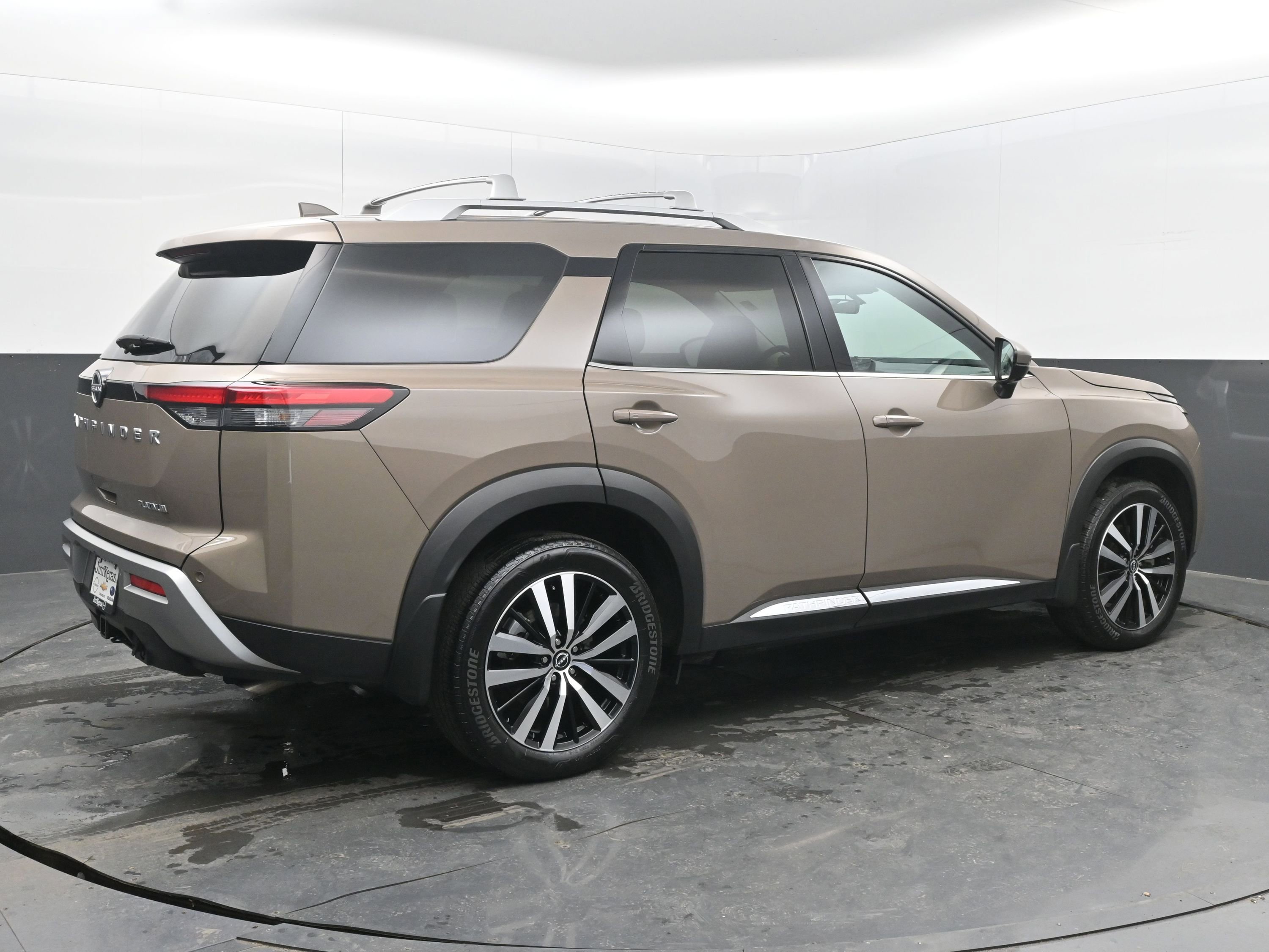 Certified 2024 Nissan Pathfinder Platinum w/ Cargo Package image 7