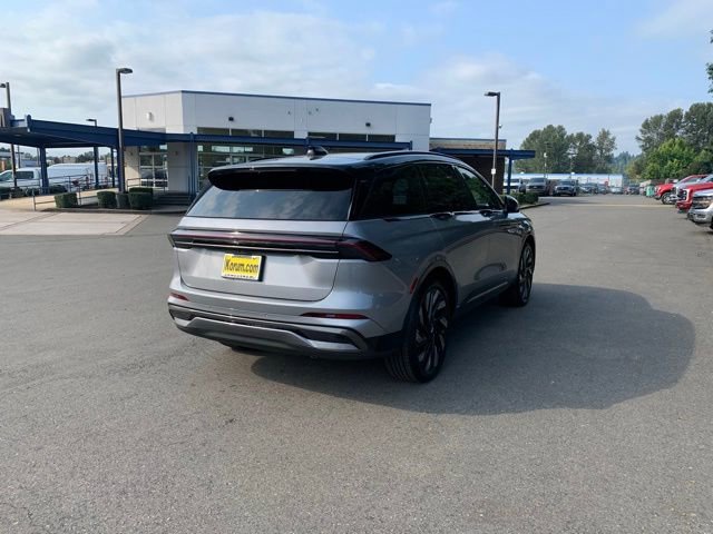 New 2025 Lincoln Nautilus Reserve image 7