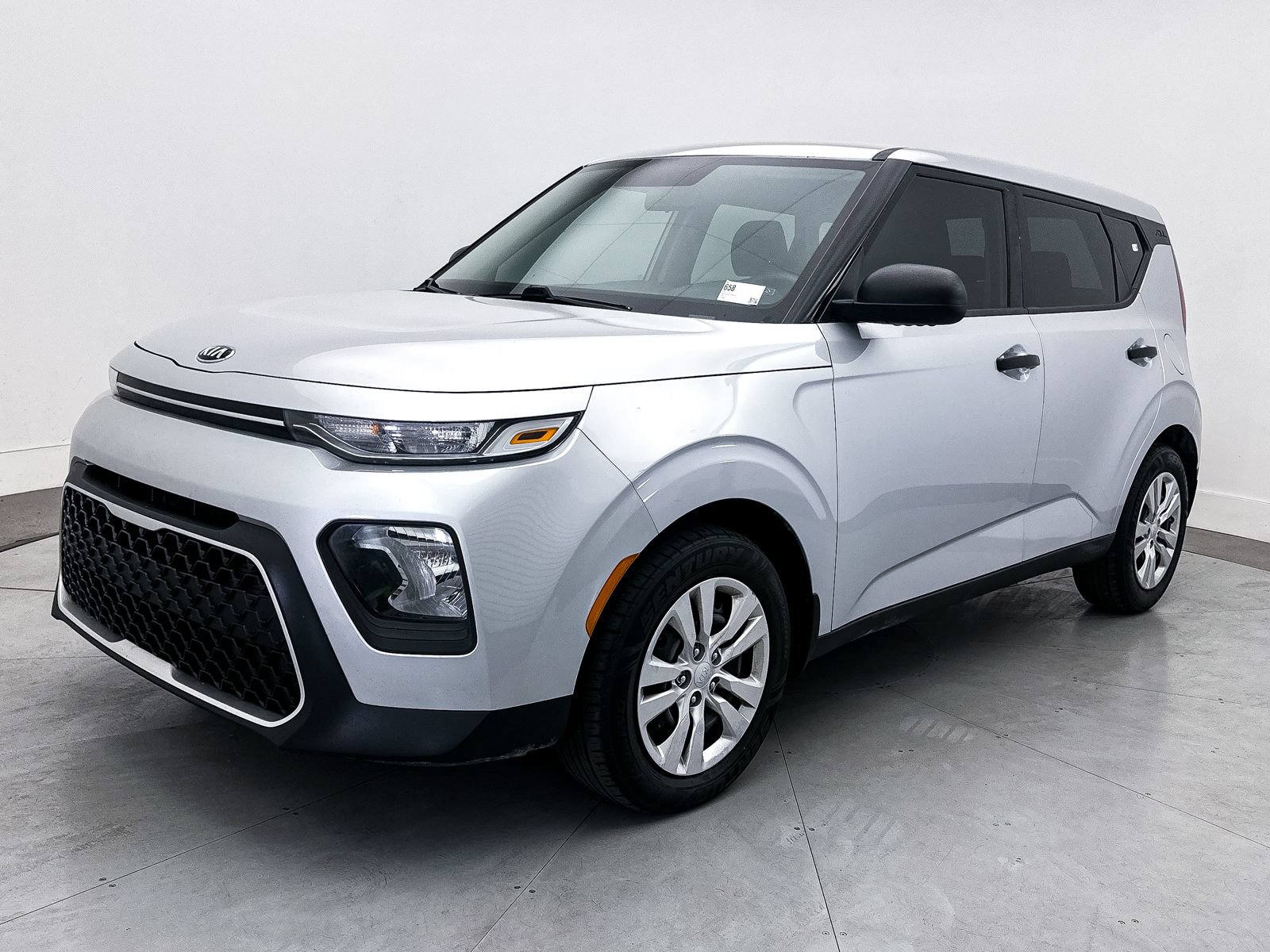 Used 2020 Kia Soul LX FWD image 2