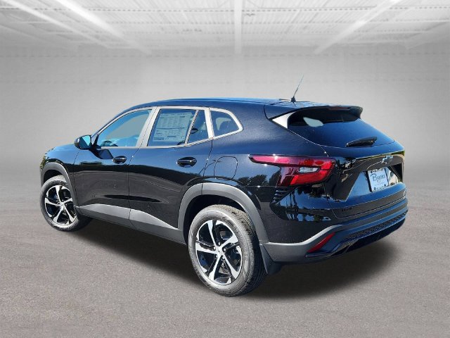 New 2026 Chevrolet Trax RS w/ Sunroof Package FWD image 5