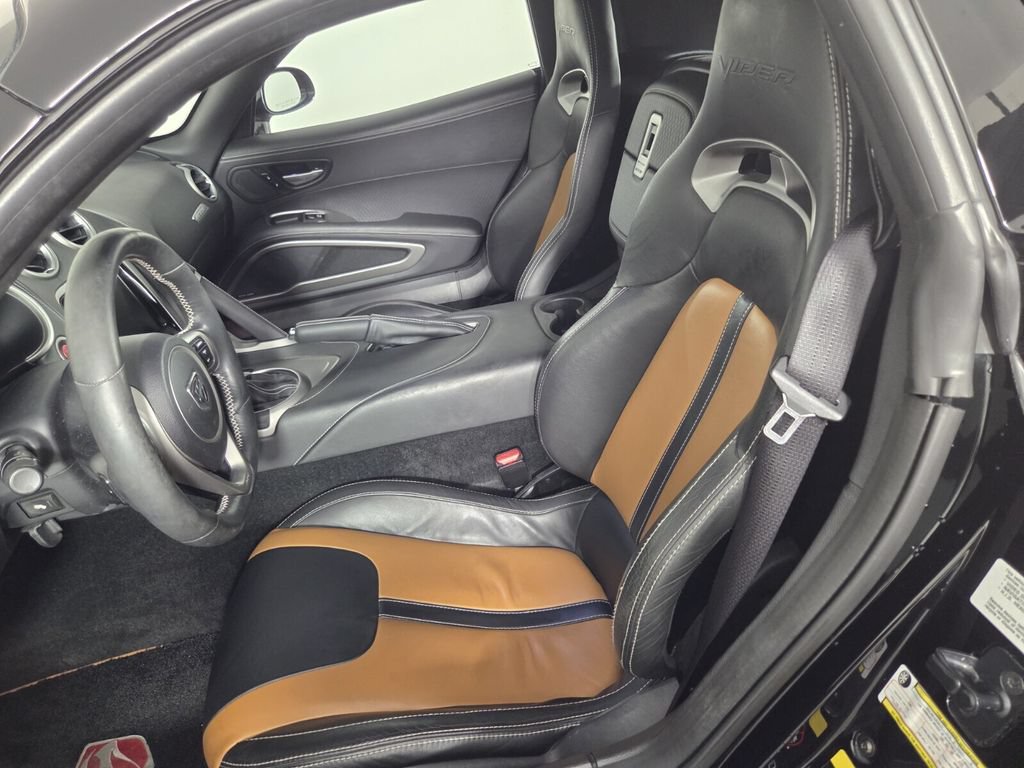 Used 2014 SRT Viper GTS w/ GTS Laguna Interior Package RWD image 12
