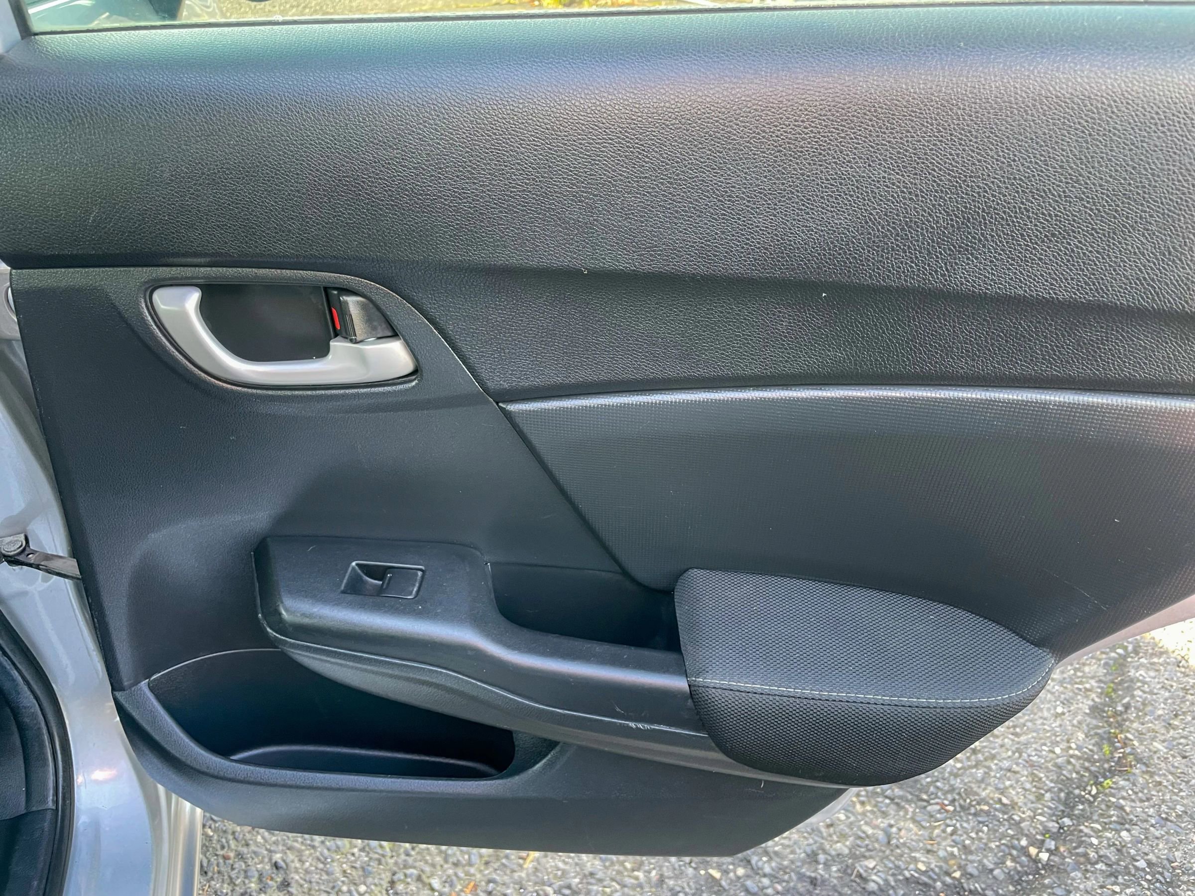 Used 2015 Honda Civic SE image 16