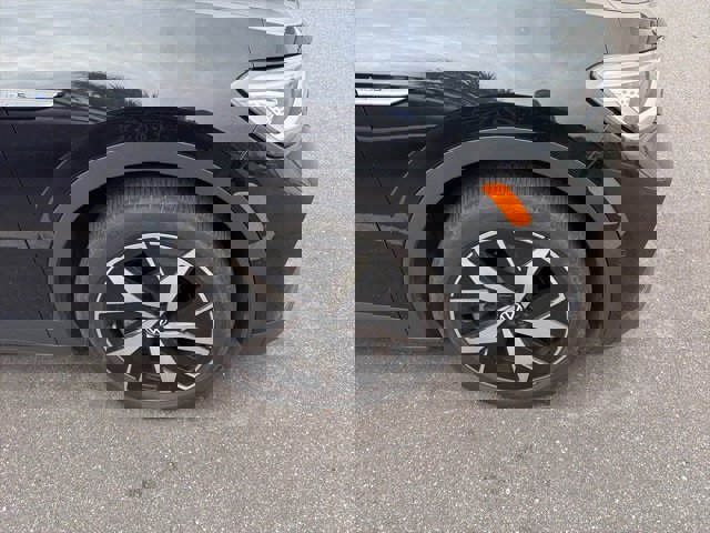 Used 2023 Volkswagen ID.4 S image 4