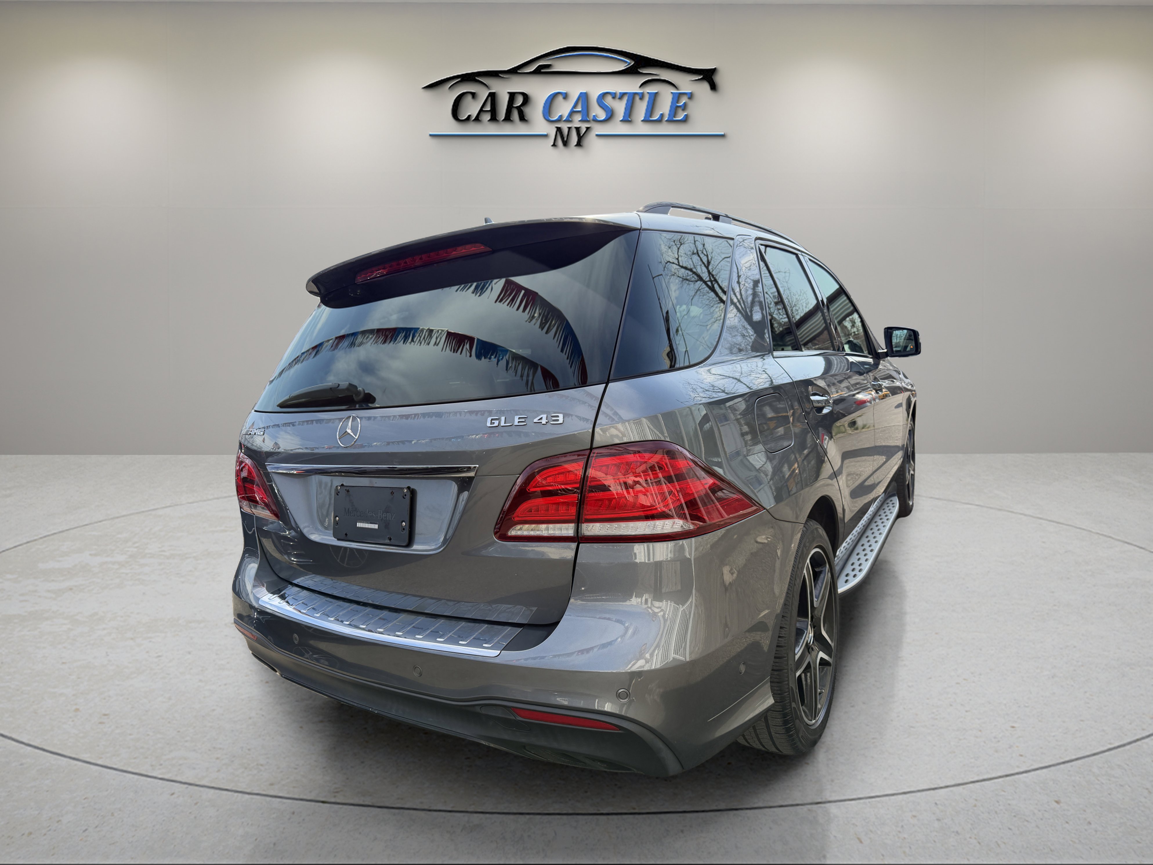 Used 2018 Mercedes-Benz GLE 43 AMG 4MATIC image 9