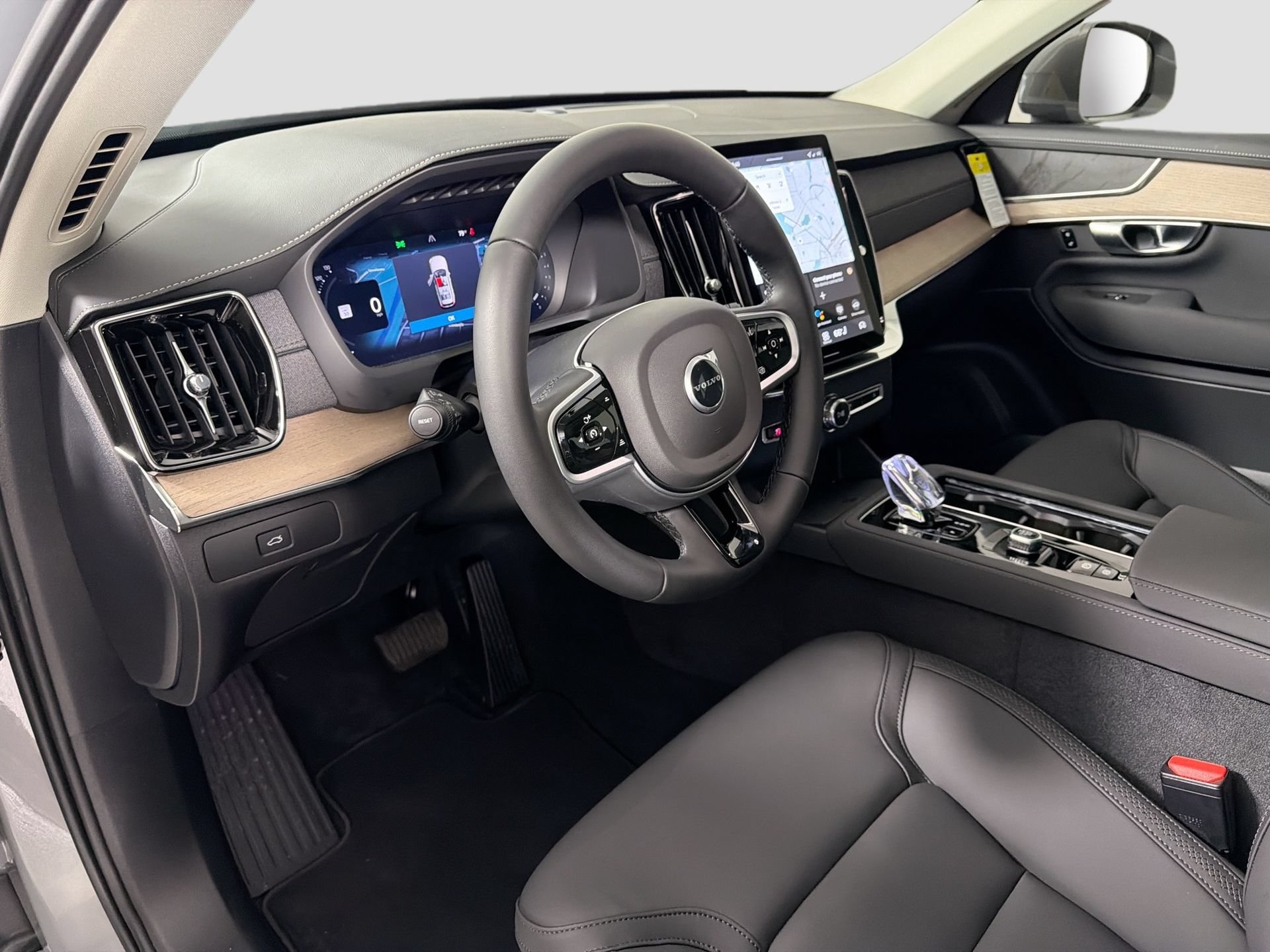 New 2026 Volvo XC90 B6 Core w/ Protection Package Premier AWD/4WD image 10