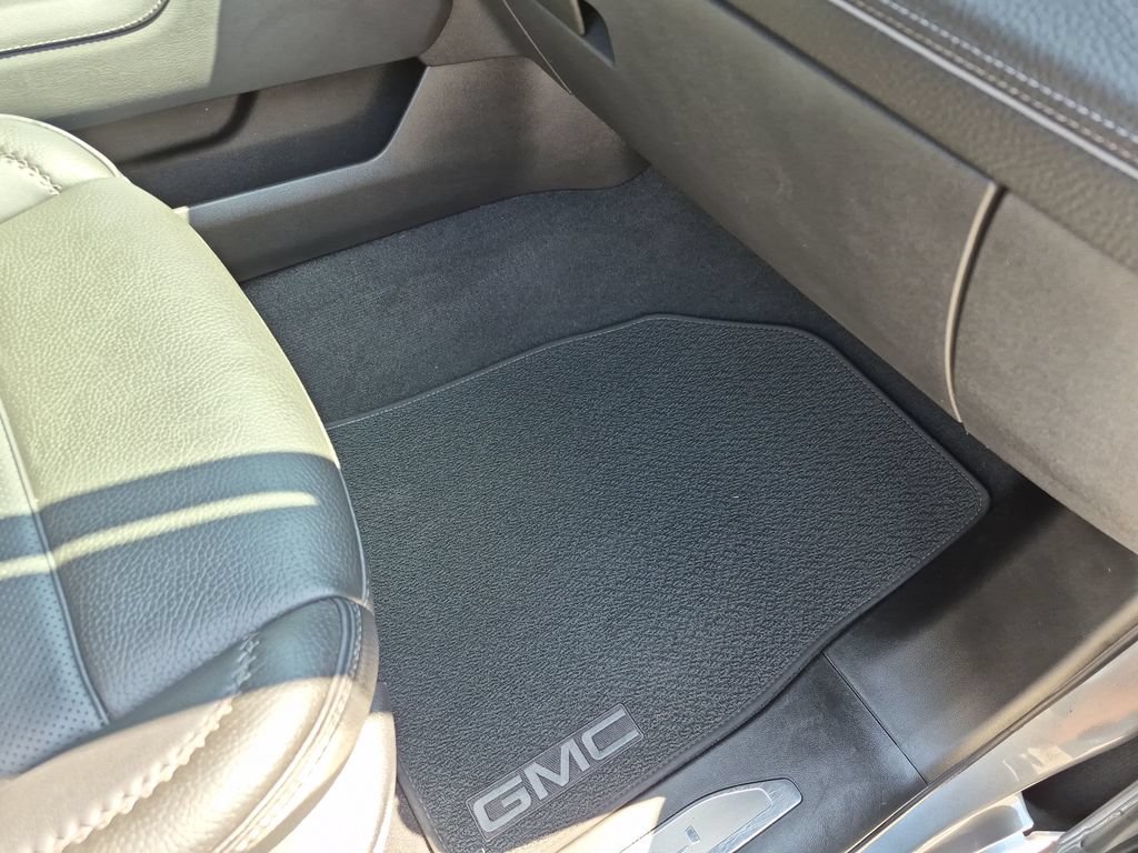 Used 2025 GMC Sierra 1500 Denali AWD/4WD image 41