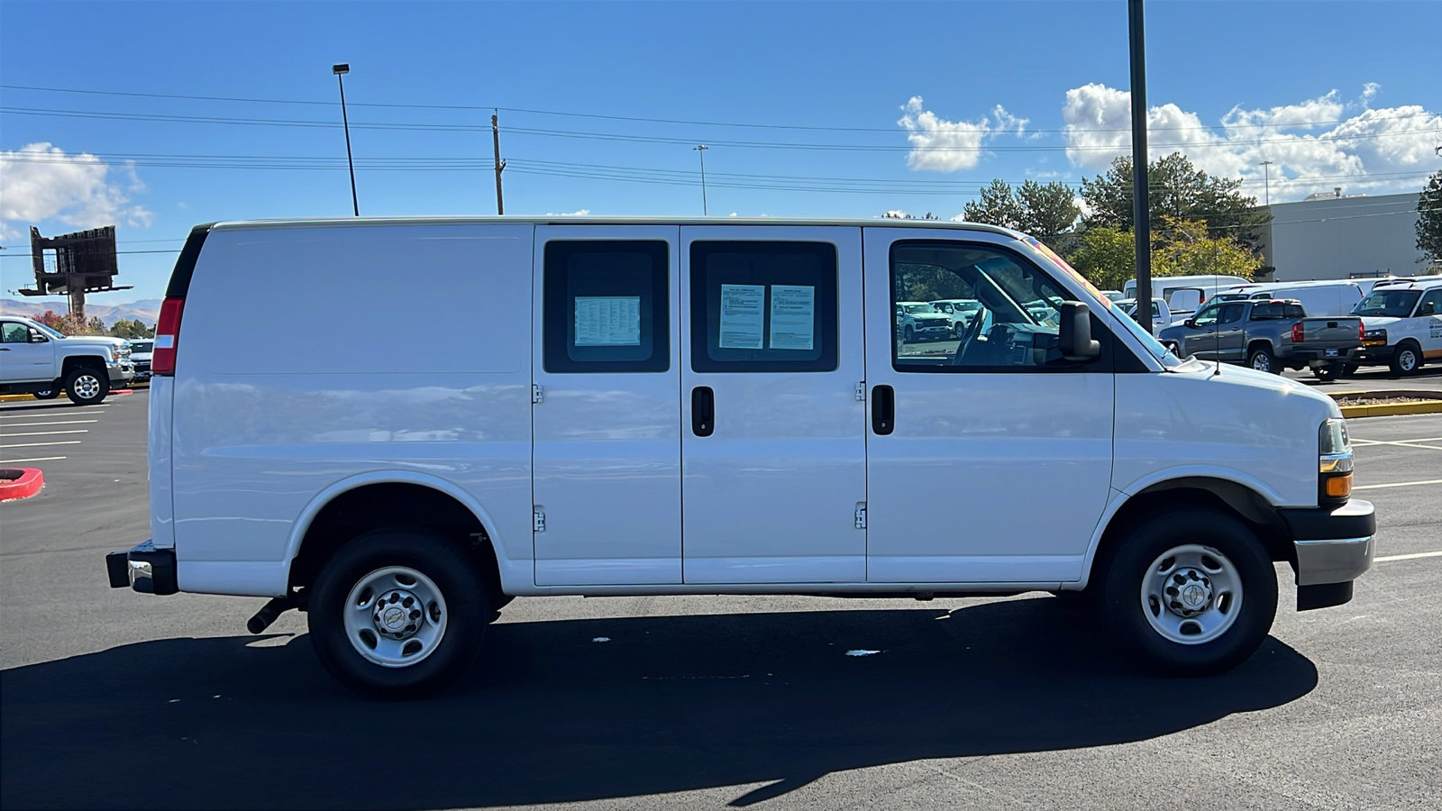 Certified 2023 Chevrolet Express 2500 w/ Driver Convenience Package image 4