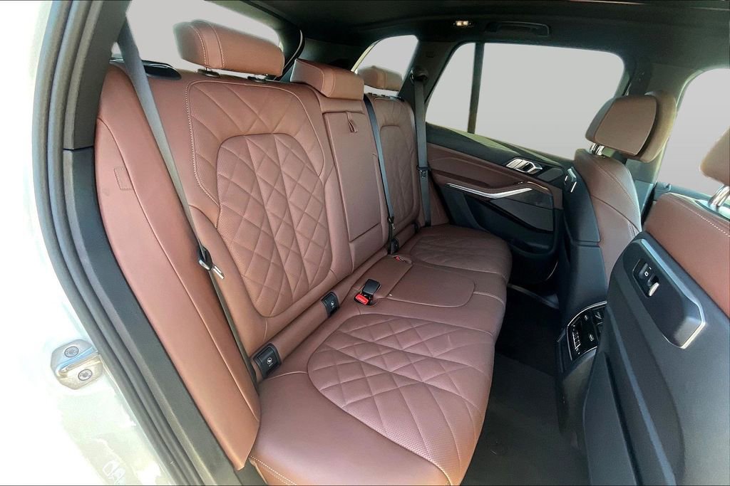 New 2026 BMW X5 xDrive50e AWD/4WD image 10