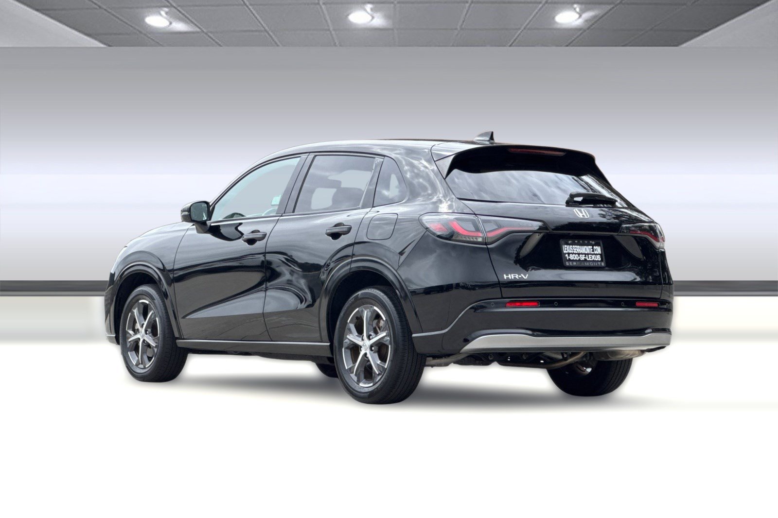 Used 2024 Honda HR-V EX-L image 3