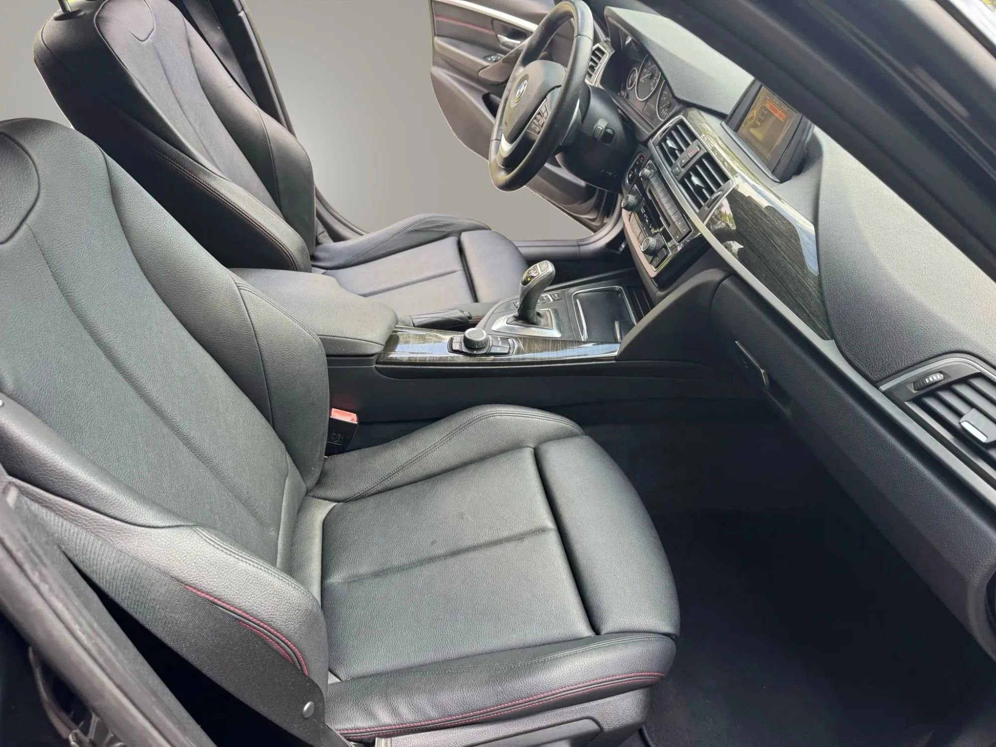 Used 2016 BMW 328i Sedan image 10