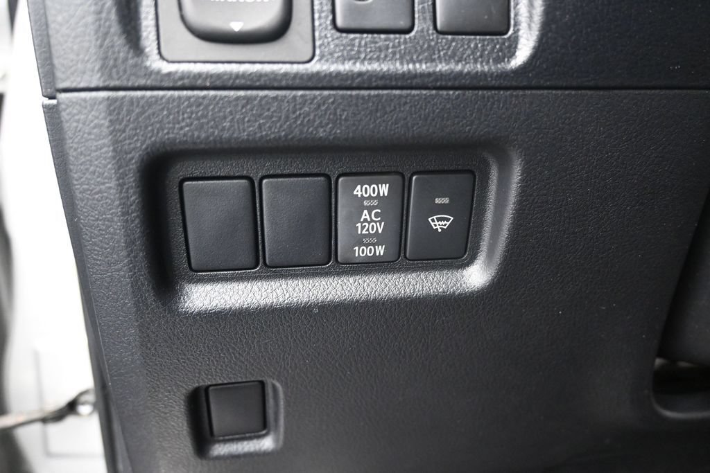 Used 2023 Toyota 4Runner SR5 AWD/4WD image 22